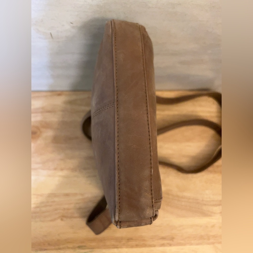 Estalon Genuine Leather Crossbody - Picture 6 of 12